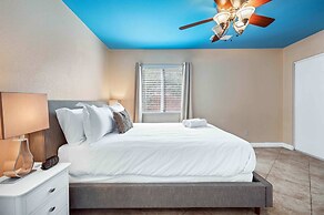 4BR-Retro Game Room-Theater-Pool & Spa