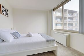 Apartment in the Heart of Crystal City