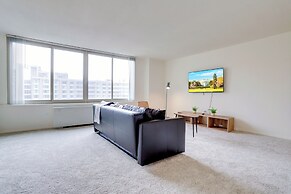 Apartment in the Heart of Crystal City