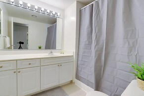 Apartment in the Heart of Crystal City