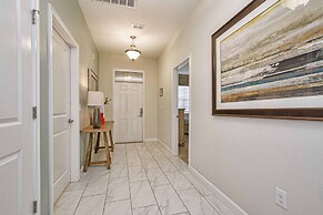 Beautiful Home With Private Pool in Champions Gate