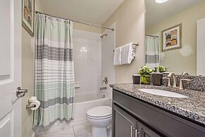Beautiful Home With Private Pool in Champions Gate