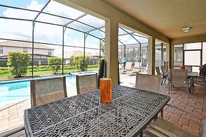 Beautiful Home With Private Pool in Champions Gate