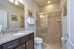 Home 8 Bdrm at Windsor Westside With Top Amenities