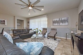 Home 8 Bdrm at Windsor Westside With Top Amenities