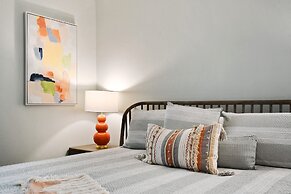 Home 9 Bed Themed Rooms Pool Storey Lake