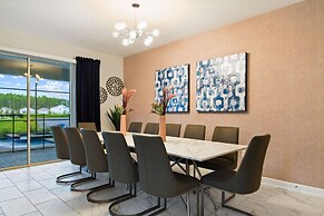 Home 9 Bed Themed Rooms Pool Storey Lake