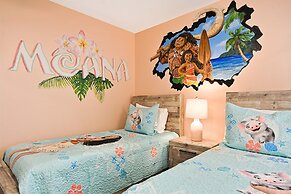 Home 9 Bed Themed Rooms Pool Storey Lake