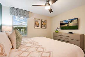 Home 9 Bed Themed Rooms Pool Storey Lake