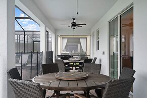 Home 9 Bed Themed Rooms Pool Storey Lake