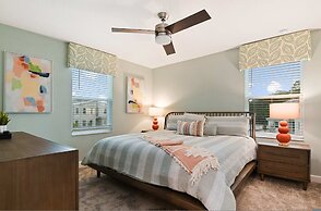 Home 9 Bed Themed Rooms Pool Storey Lake