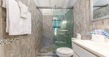 Bright & Roomie Bottle Creek Apts