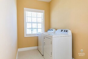 Bright & Roomie Bottle Creek Apts