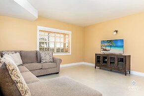 Bright & Roomie Bottle Creek Apts