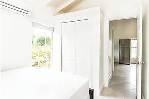 Tropical Bottle Creek Apts & Parking