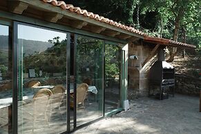 Casa Escondida Aveiga