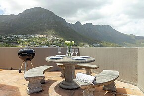 Beachfront Villa Sea Breeze ,hout Bay