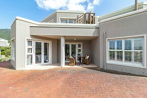 Beachfront Villa Sea Breeze ,hout Bay