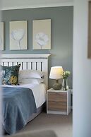 Beachfront Villa Sea Breeze ,hout Bay