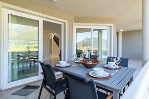 Beachfront Villa, Beach Club, Houtbay, Cape Town, South Africa