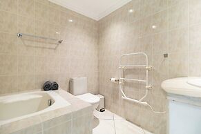 Beachfront Villa, Beach Club, Houtbay, Cape Town, South Africa