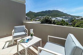 Beachfront Villa, Beach Club, Houtbay, Cape Town, South Africa