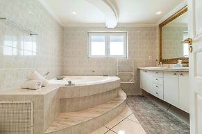 Beachfront Villa, Beach Club, Houtbay, Cape Town, South Africa