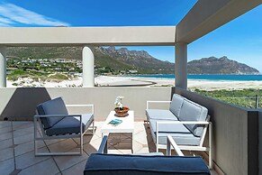 Beachfront Villa, Beach Club, Houtbay, Cape Town, South Africa