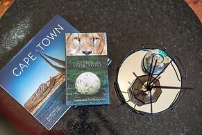 Charming Garden Cottage, Campsbay, Cape Town