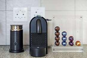 Charming Garden Cottage, Campsbay, Cape Town