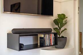 Charming Garden Cottage, Campsbay, Cape Town