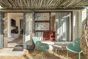 Charming Garden Cottage, Campsbay, Cape Town