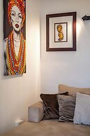 Charming Garden Cottage, Campsbay, Cape Town