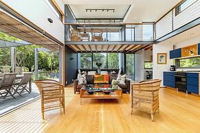 Luxury Eco Haven With Garden Cottage - Hout Bay