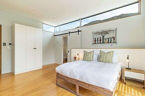 Luxury Eco Haven With Garden Cottage - Hout Bay