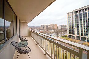 DC Airport Metroline Apartments