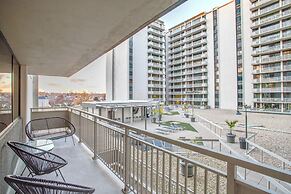 DC Airport Metroline Apartments