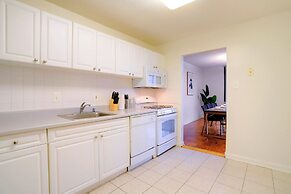 DC Airport Metroline Apartments