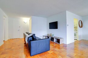 DC Airport Metroline Apartments