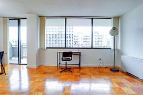 DC Airport Metroline Apartments