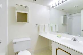 DC Airport Metroline Apartments