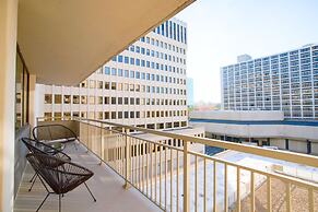 DC Airport Metroline Apartments