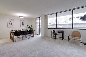 DC Airport Metroline Apartments