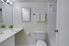 DC Airport Metroline Apartments