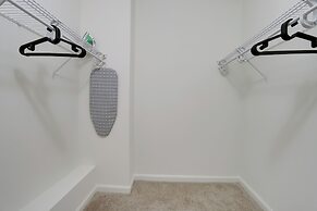 DC Airport Metroline Apartments