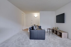 DC Airport Metroline Apartments