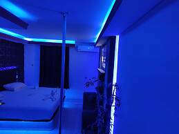 AUTO HOTEL CONSTELACION