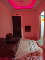 AUTO HOTEL CONSTELACION