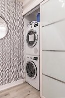 Rivetstays - The Parade