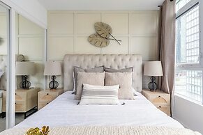 Rivetstays - The Parade